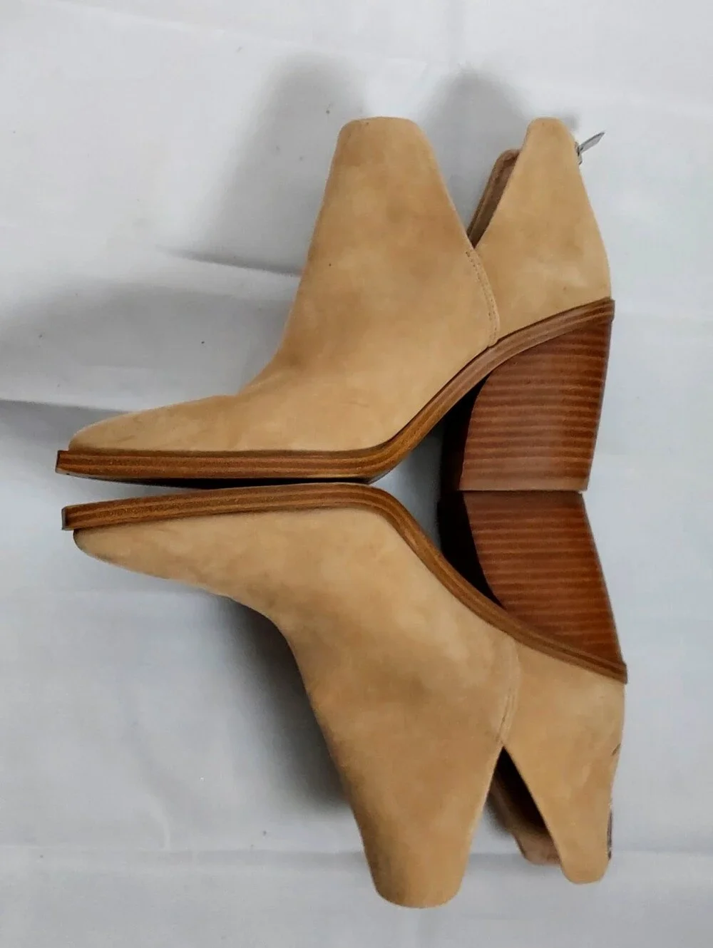 vince camuto gigietta bootie